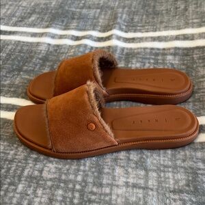 Reef Brown Faux Fur Slide Sandals